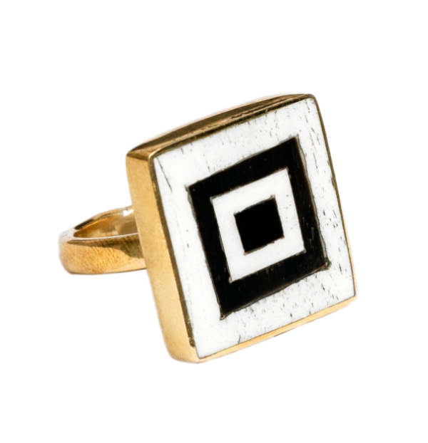 three squares square ring